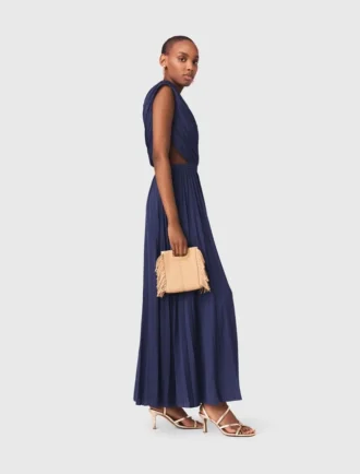 Asymmetrisches Maxikleid mit Falten