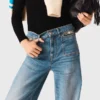 Ausgestellte Jeans mit Kette Ausgestellte Jeans mit Kette