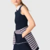 Ausgestelltes Kleid mit Kontrastbesatz