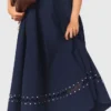 Ausgestelltes Midikleid