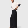 Baumwollhose mit Ledergürtel Baumwollhose mit Ledergürtel