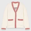 Bestickte, lange Strickjacke Bestickte, lange Strickjacke