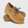 Boat-Schuhe mit Plateau aus Wildleder Boat-Schuhe mit Plateau aus Wildleder