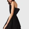 Bustierkleid aus Tüll und Organza Bustierkleid aus Tüll und Organza