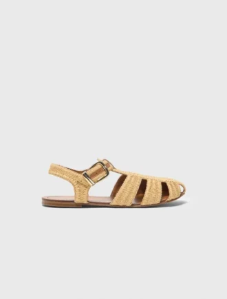 flache riemchensandalen 1 330x434 - Flache Riemchensandalen