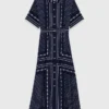 Fließendes, gemustertes Maxikleid