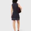 Gerades Kleid aus gestricktem Gewebe