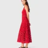 Gespiegeltes Häkelkleid