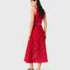 Gespiegeltes Häkelkleid