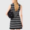 Gestreiftes Mini-Häkel-Kleid