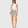 Häkel-Shorts mit Blumenmuster Häkel-Shorts mit Blumenmuster