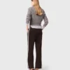 Hose mit geraden Streifen Hose mit geraden Streifen