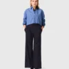 Hose mit weitem Bein Hose mit weitem Bein