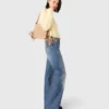 Jeans mit Kettengürtel Jeans mit Kettengürtel