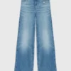 Jeans mit Kettengürtel Jeans mit Kettengürtel