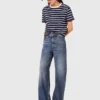 Jeans mit weitem Bein Jeans mit weitem Bein