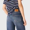 Jeans mit weitem Bein Jeans mit weitem Bein