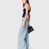 Jeans mit weitem Bein und Strasssteinen