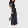 Kleid aus Mischgewebe mit Bandana-Muster Kleid aus Mischgewebe mit Bandana-Muster
