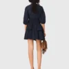 Kleid mit Rüschen und Strasssteinen