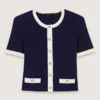 Kontrastreicher, kurz geschnittener Cardigan Kontrastreicher, kurz geschnittener Cardigan
