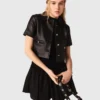 Kurze Lederjacke