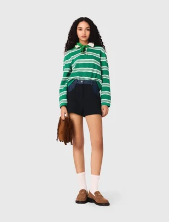 Kurzer gestreifter Polo-Pullover