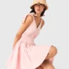 Kurzes, ausgestelltes Baumwollkleid Kurzes, ausgestelltes Baumwollkleid