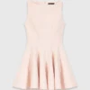 Kurzes, ausgestelltes Tweed-Kleid Kurzes, ausgestelltes Tweed-Kleid