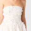 Kurzes besticktes Bustierkleid
