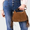Kurzes besticktes Hemd