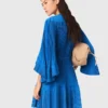 Kurzes Faltenkleid