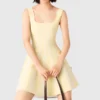 Kurzes Kleid aus Jacquard-Strick