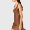Kurzes Kleid aus Leinenmischung Kurzes Kleid aus Leinenmischung
