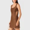 Kurzes Kleid aus Leinenmischung Kurzes Kleid aus Leinenmischung