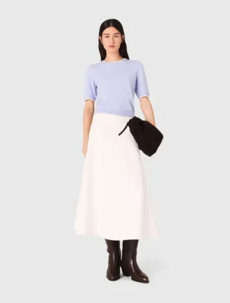 Kurzärmeliger Pullover mit Strasssteinen Kurzärmeliger Pullover mit Strasssteinen