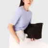 Kurzärmeliger Pullover mit Strasssteinen