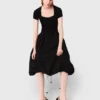 Langes Kleid aus Rippstrick und Taft