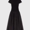 Langes Kleid aus Rippstrick und Taft