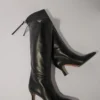 Lederstiefel mit spitzer Zehenpartie Lederstiefel mit spitzer Zehenpartie