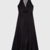 Luftiges Maxikleid mit geflochtenem Rücken Luftiges Maxikleid mit geflochtenem Rücken