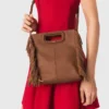 M Bag aus genarbtem Leder M Bag aus genarbtem Leder