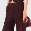 Maßgeschneiderte Anzughose mit hoher Taille Maßgeschneiderte Anzughose mit hoher Taille