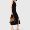 Maxikleid aus geripptem Strick mit Cut-outs Maxikleid aus geripptem Strick mit Cut-outs