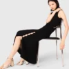 Maxikleid aus geripptem Strick mit Cut-outs Maxikleid aus geripptem Strick mit Cut-outs