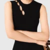 Maxikleid aus geripptem Strick mit Cut-outs Maxikleid aus geripptem Strick mit Cut-outs