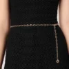 Maxikleid aus Häkel-Strick Maxikleid aus Häkel-Strick