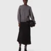 Maxikleid aus zwei Materialien Maxikleid aus zwei Materialien
