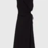 Maxikleid mit Ausschnitt an der Taille