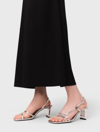 Metallic-Riemchensandalen mit Absatz Metallic-Riemchensandalen mit Absatz